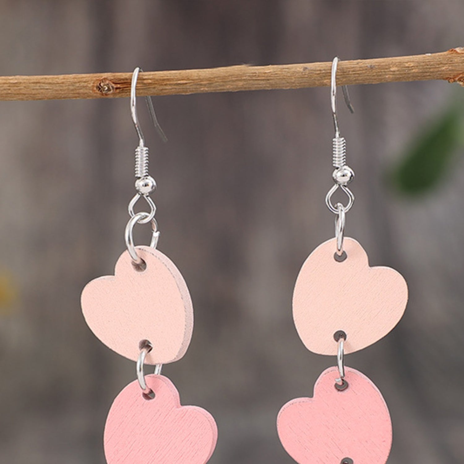 Pendientes colgantes de madera con forma de corazón