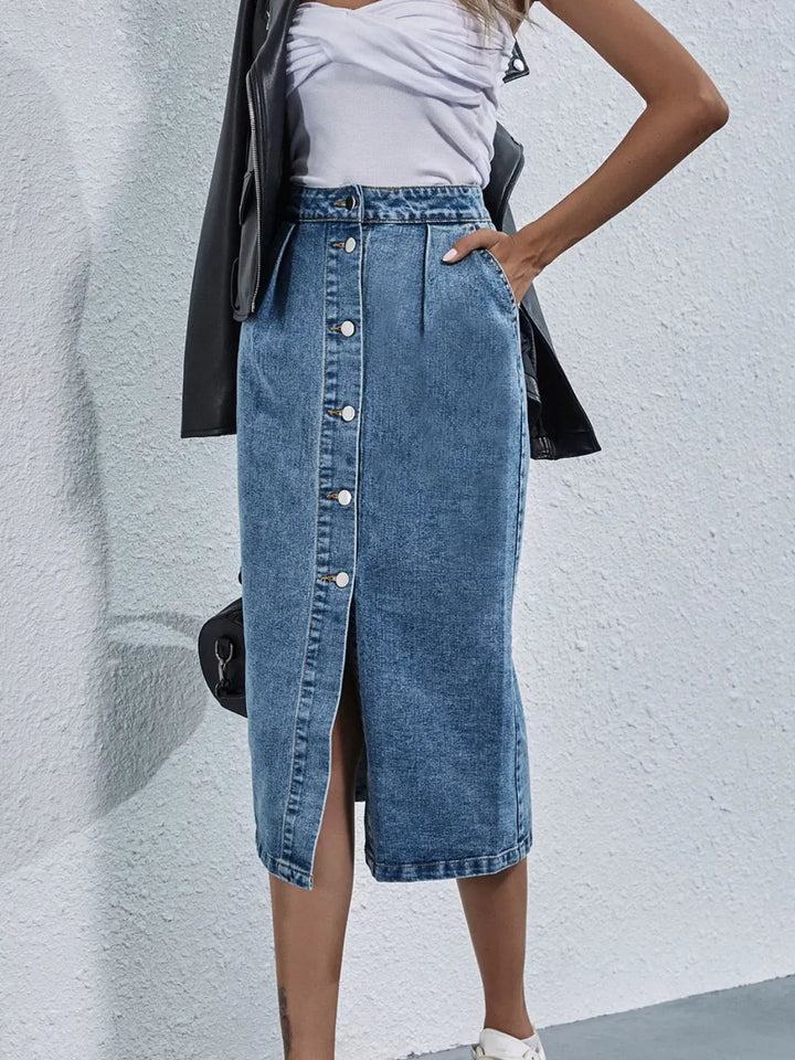 Fashion Sava | Buttoned Denim Skirt | Convenient Pockets
