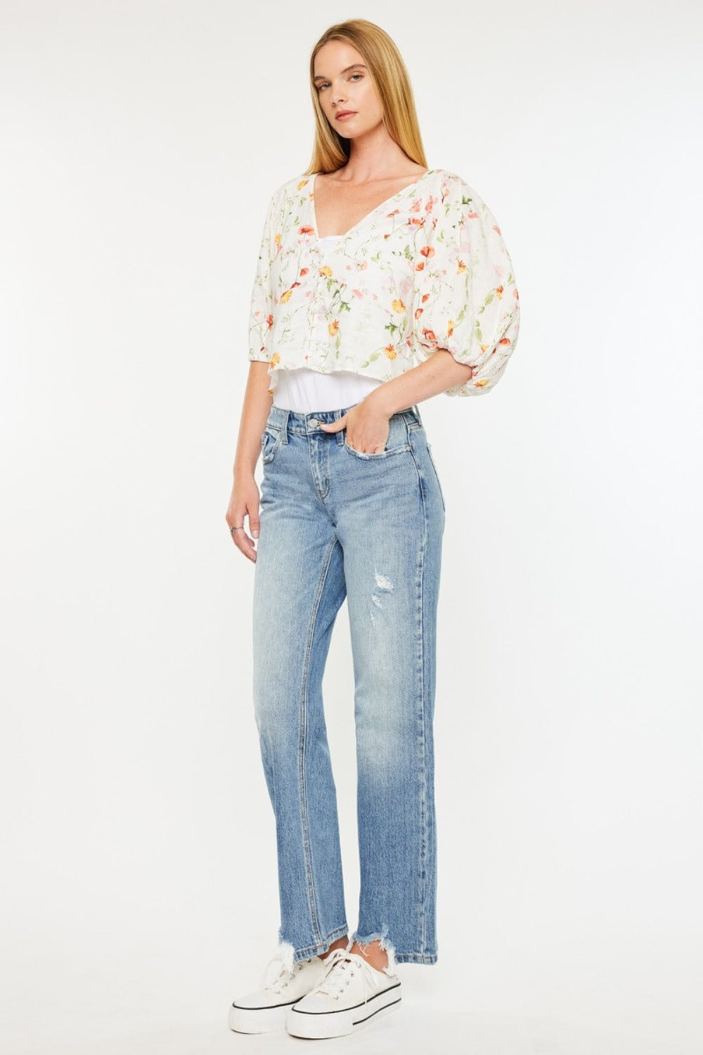 Fashion Sava | Straight Jeans | Mid Rise Frayed Hem