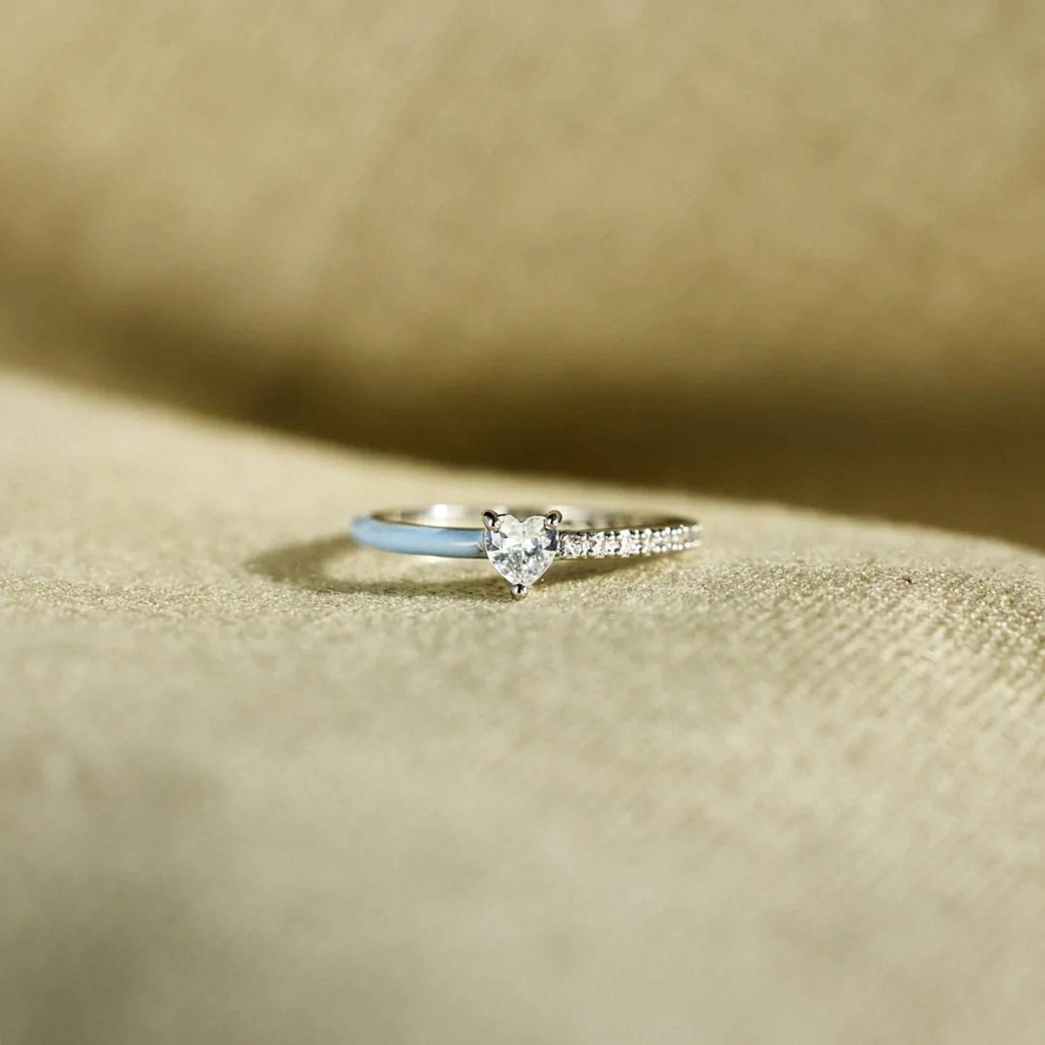 Fashion Sava | Zircon Enamel Ring | Heart Shape Design