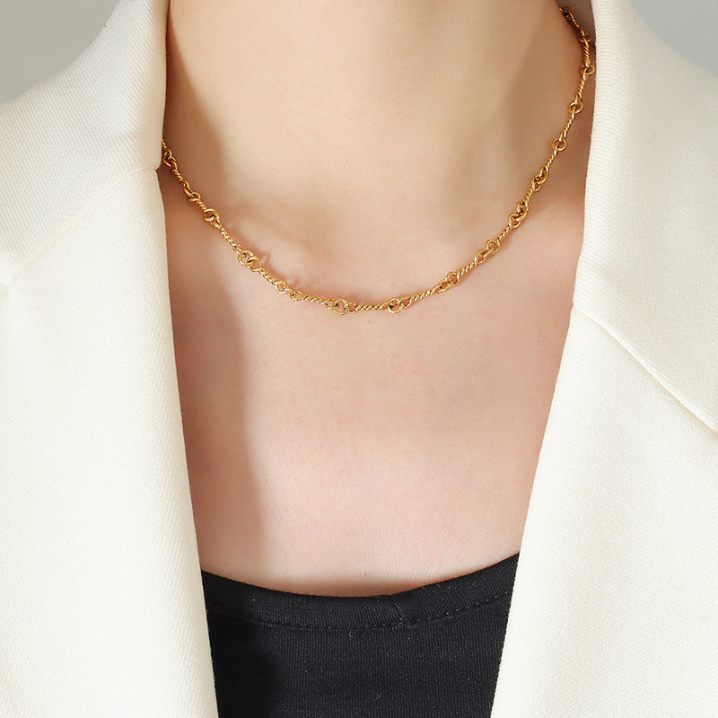 Collier à maillons en acier titane