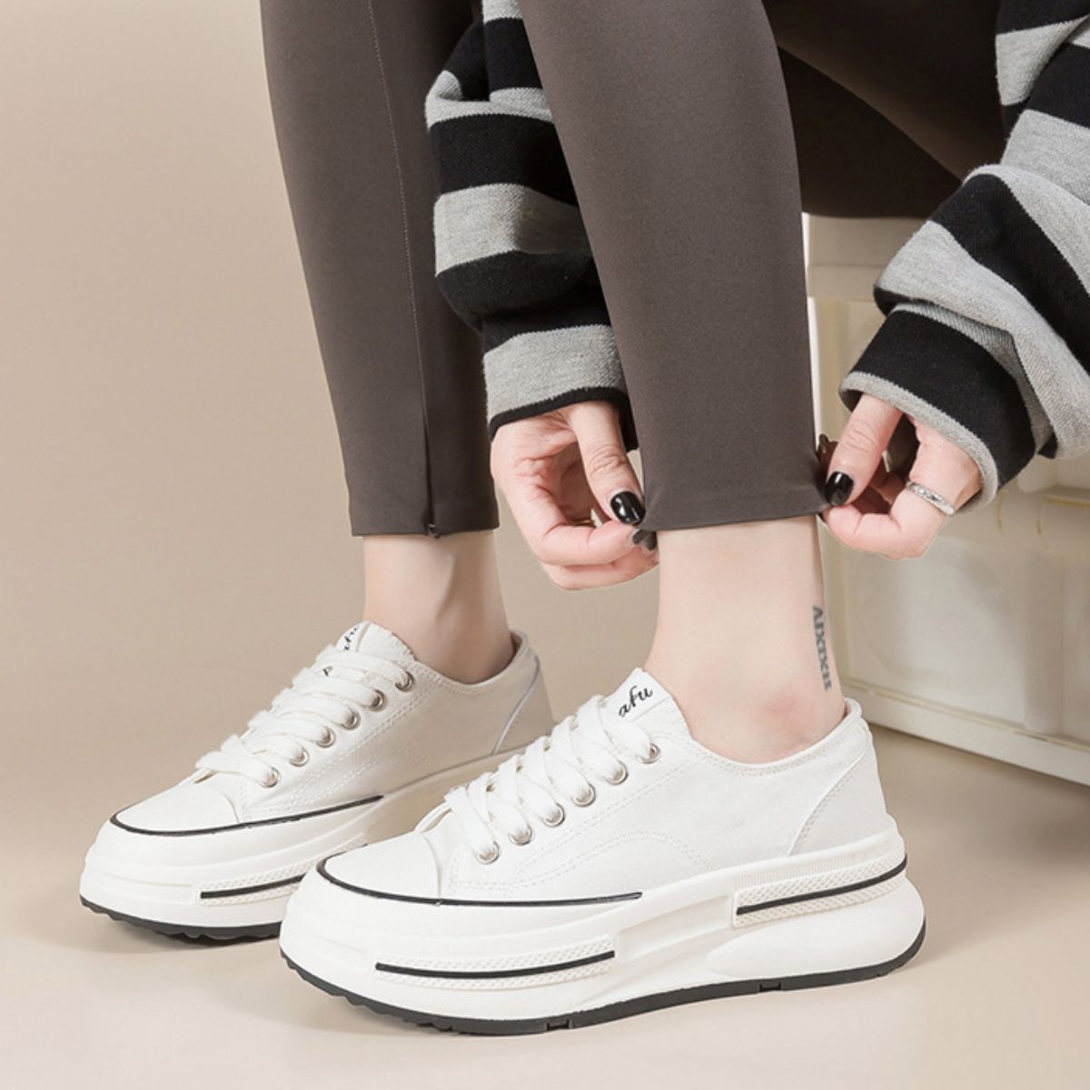 Fashion Sava | Platform Sneakers | Tied Round Toe Comfort
