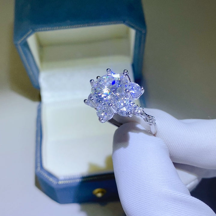 Fashion Sava | Moissanite Ring | Elegant Sterling Silver Design