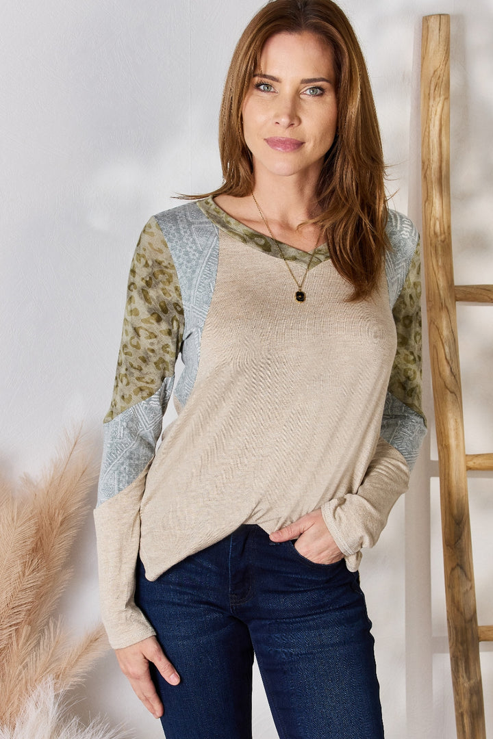 Fashion Sava | V-Neck Long Sleeve Top | Colorblock Design