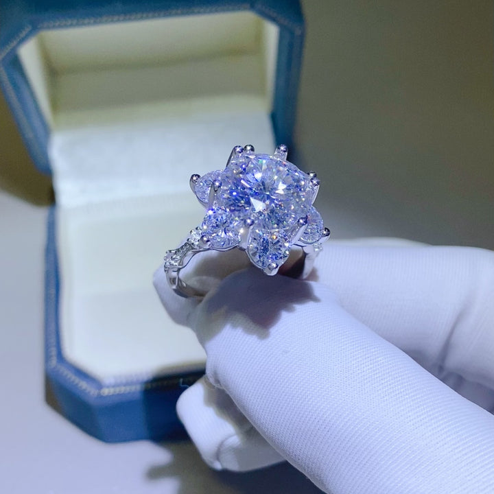 Fashion Sava | Moissanite Ring | Elegant Sterling Silver Design
