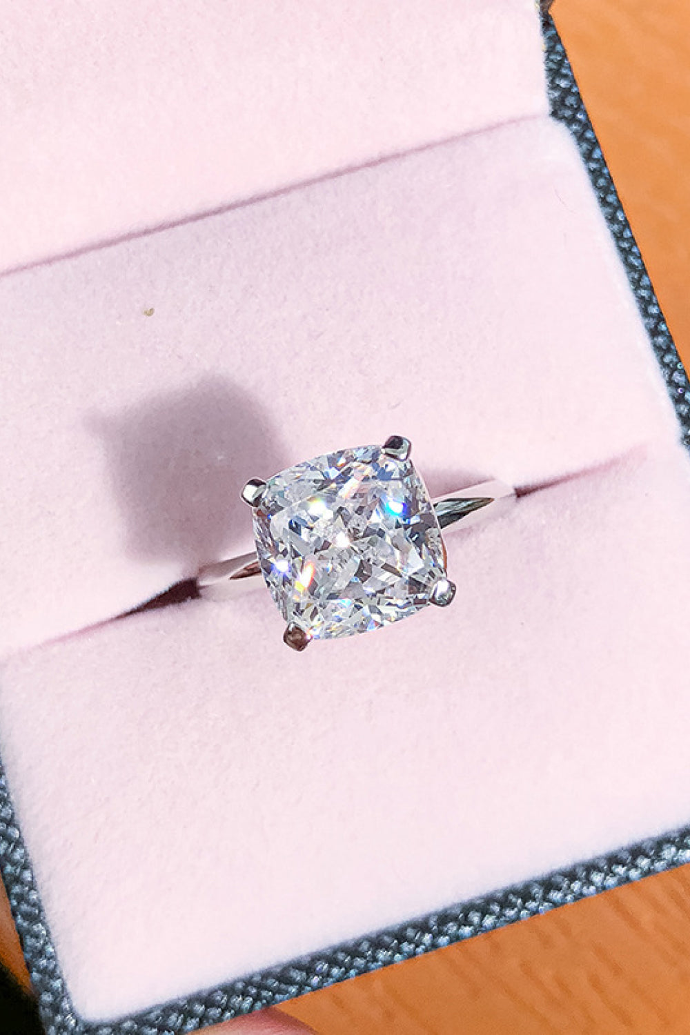 Fashion Sava | Zircon Ring | Elegant 4-Prong Design