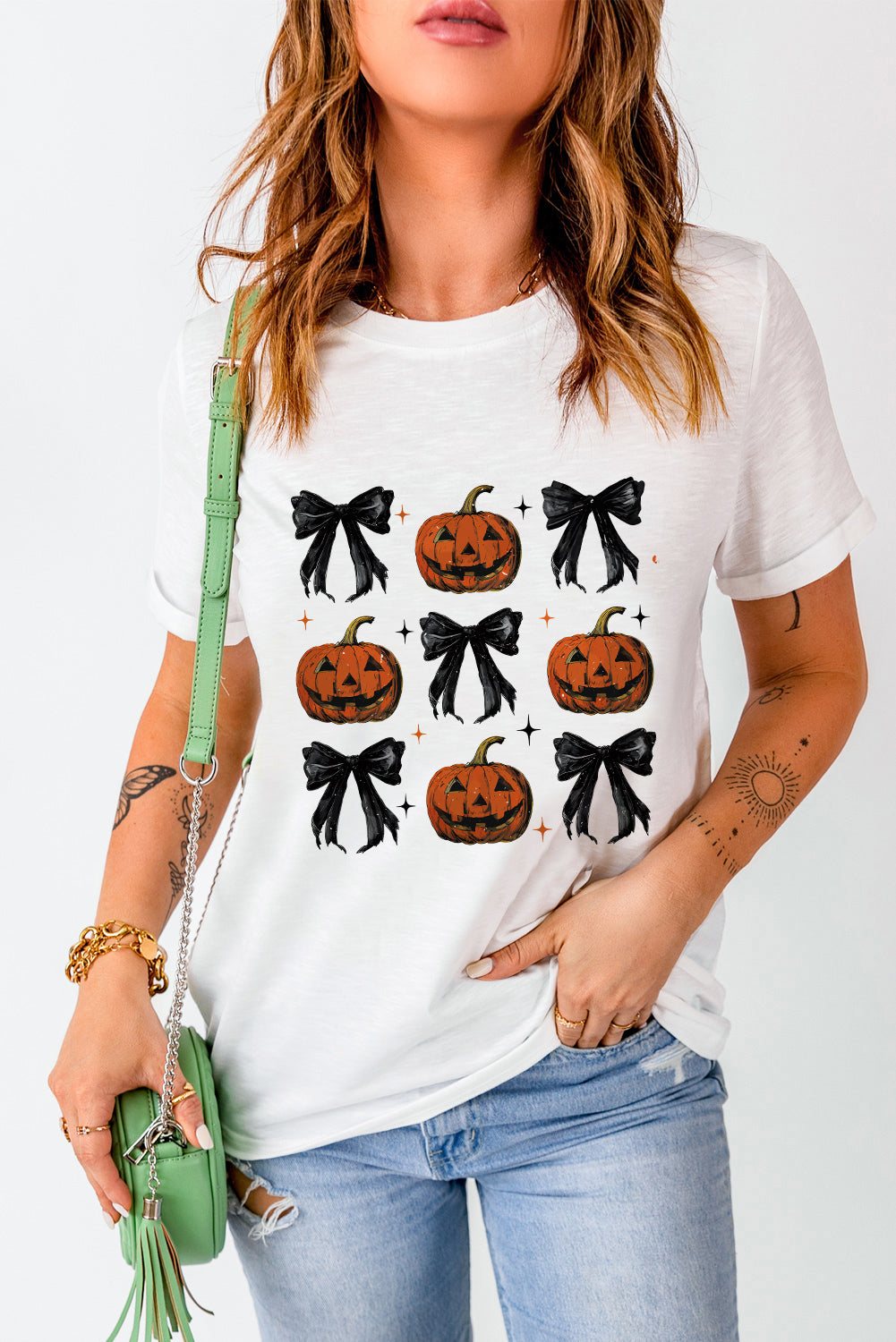 Camiseta de manga corta con cuello redondo y estampado de calabaza