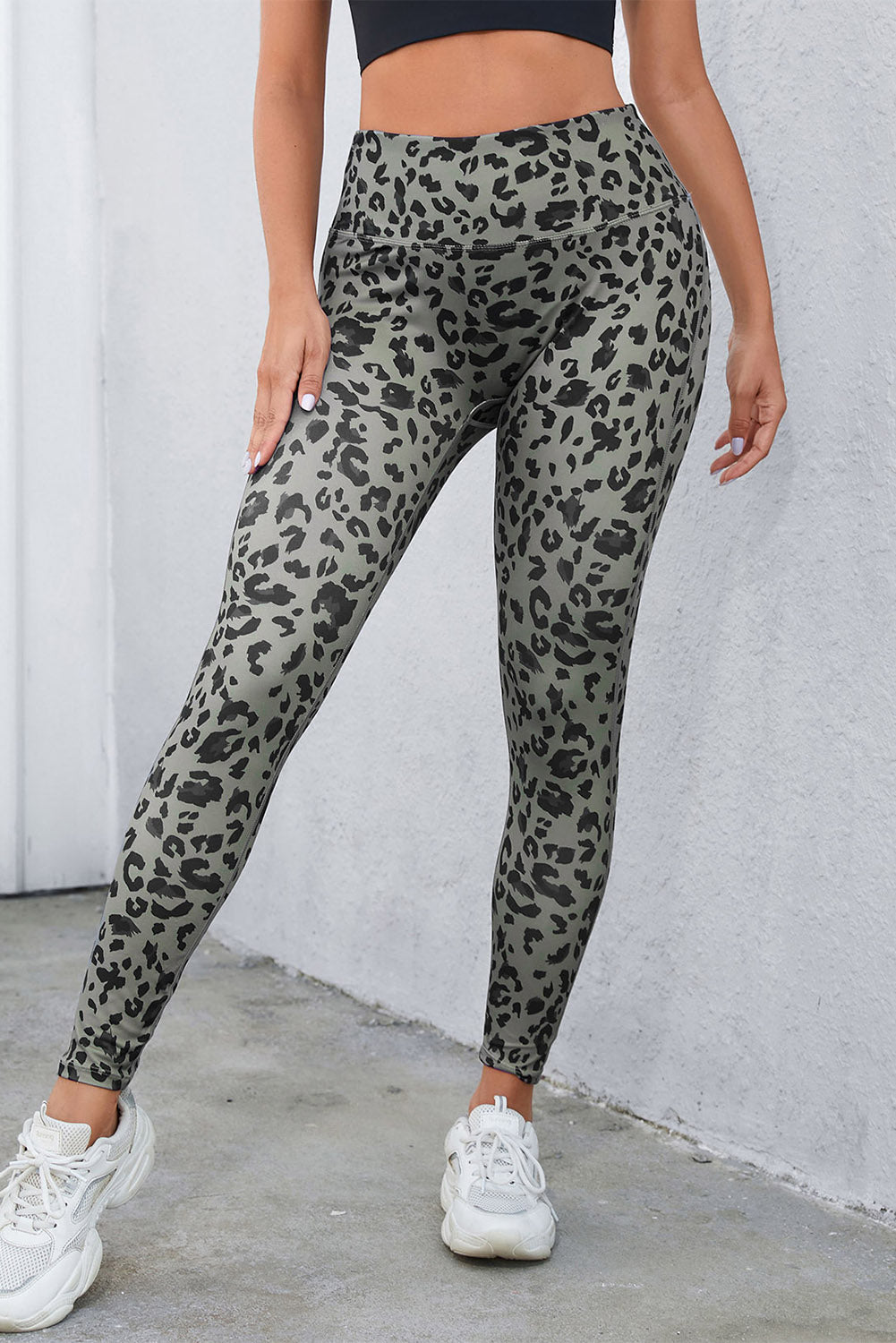 Leggings con cintura ancha y estampado de leopardo