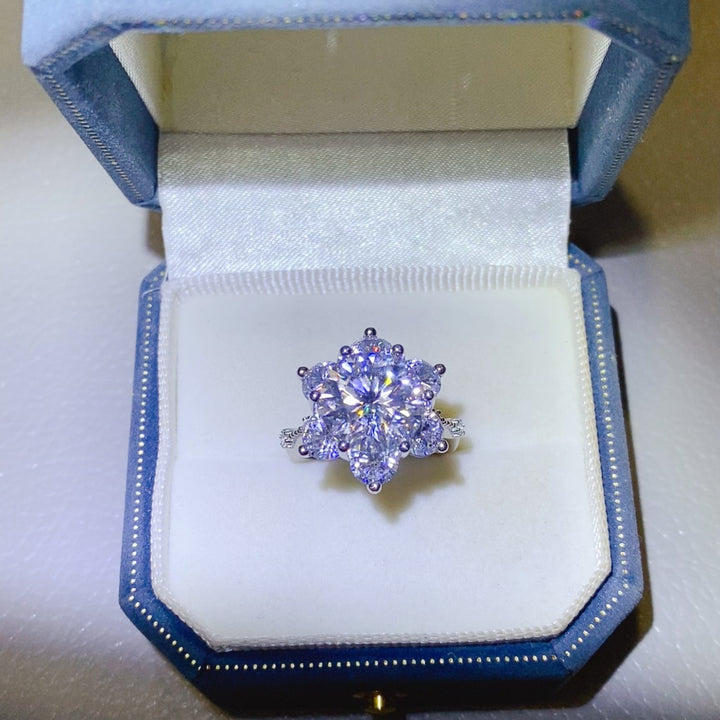Fashion Sava | Moissanite Ring | Elegant Sterling Silver Design