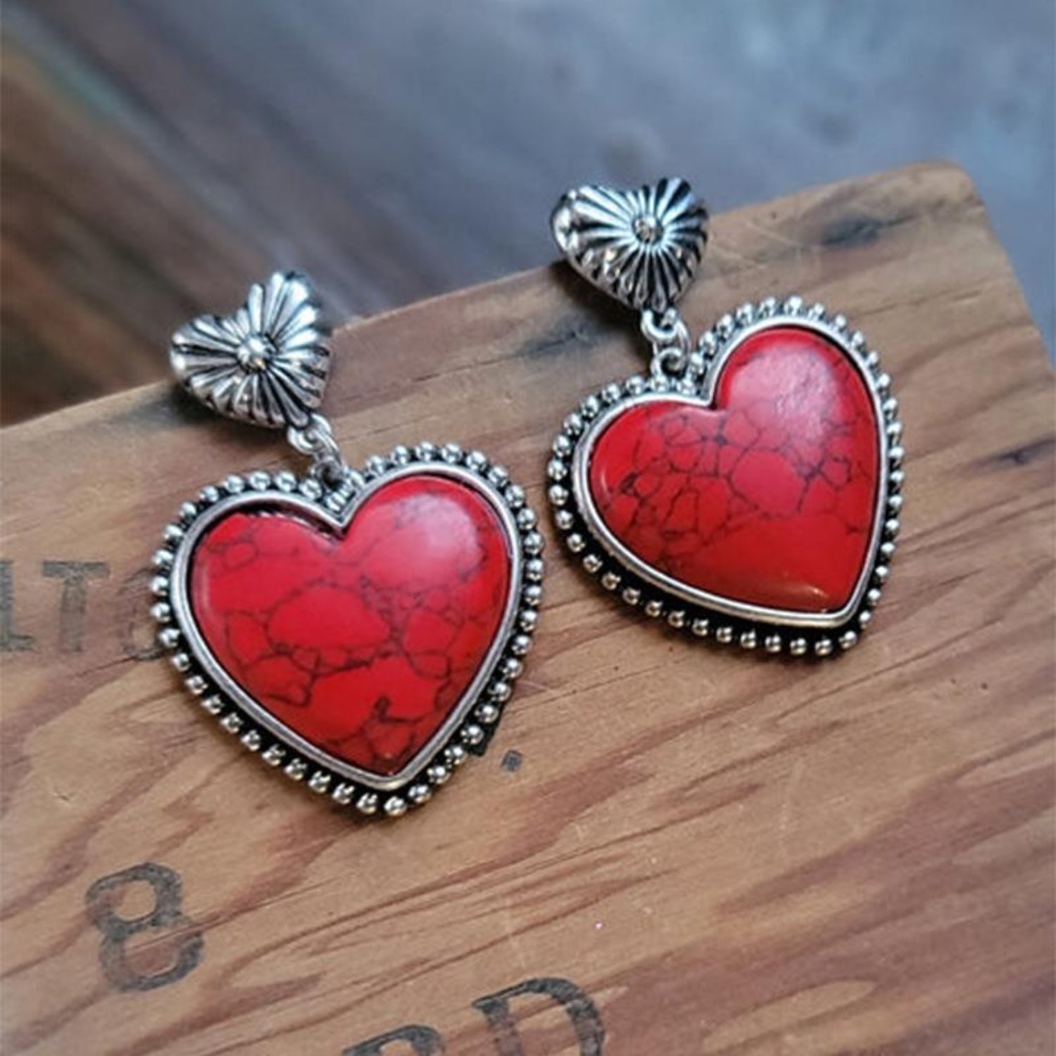 Pendientes colgantes de aleación de turquesa artificial con forma de corazón