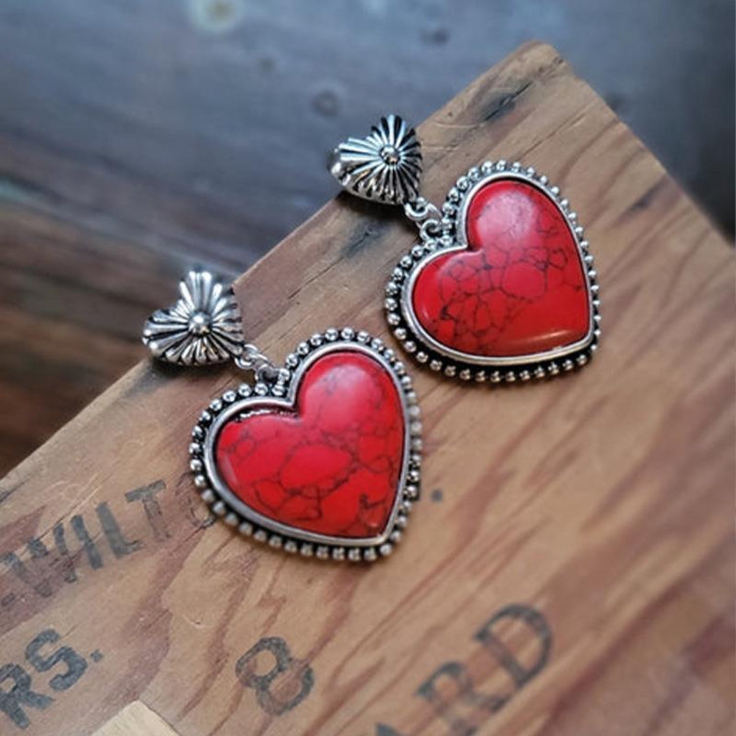 Pendientes colgantes de aleación de turquesa artificial con forma de corazón