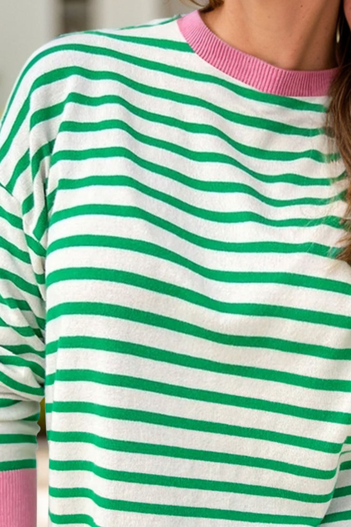 Fashion Sava | Round Neck Sweatshirt | Cozy Long Sleeve Design