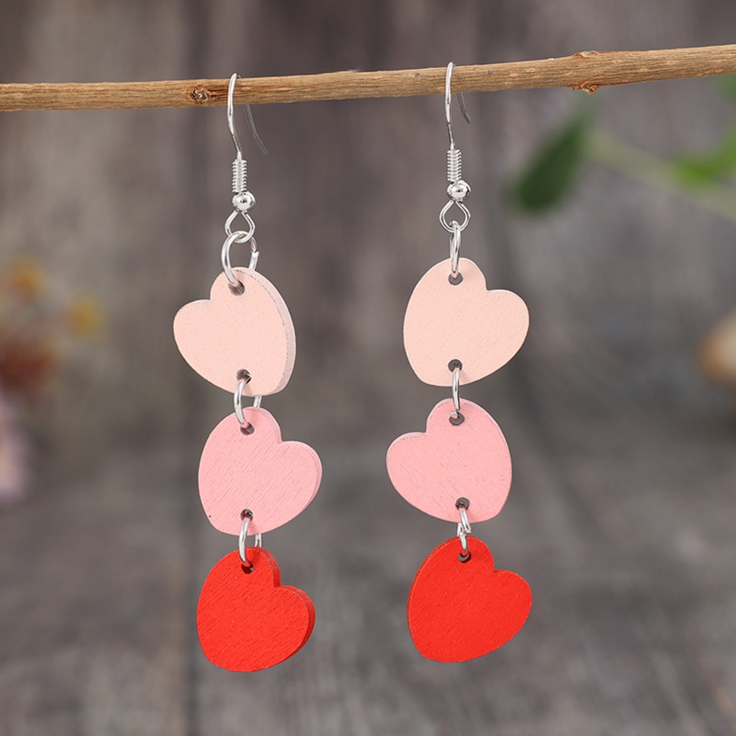 Pendientes colgantes de madera con forma de corazón