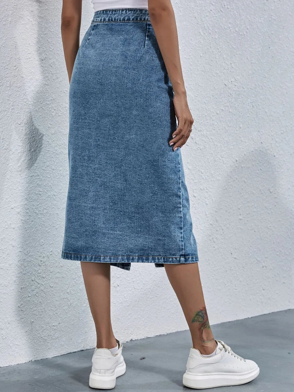 Fashion Sava | Buttoned Denim Skirt | Convenient Pockets